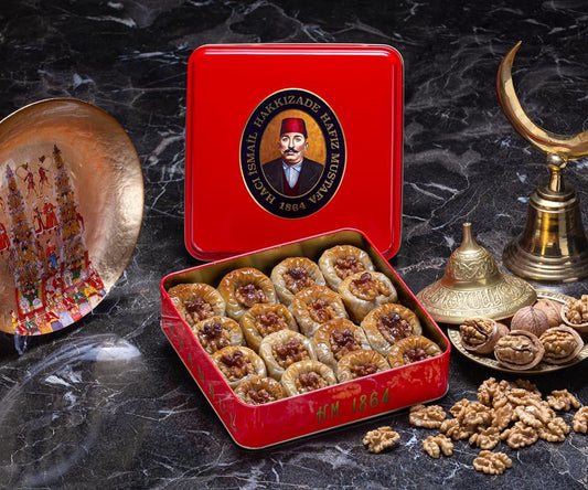 Hafız Mustafa Traditional Walnut Sultan's Baklava Small Gift Box Dessert